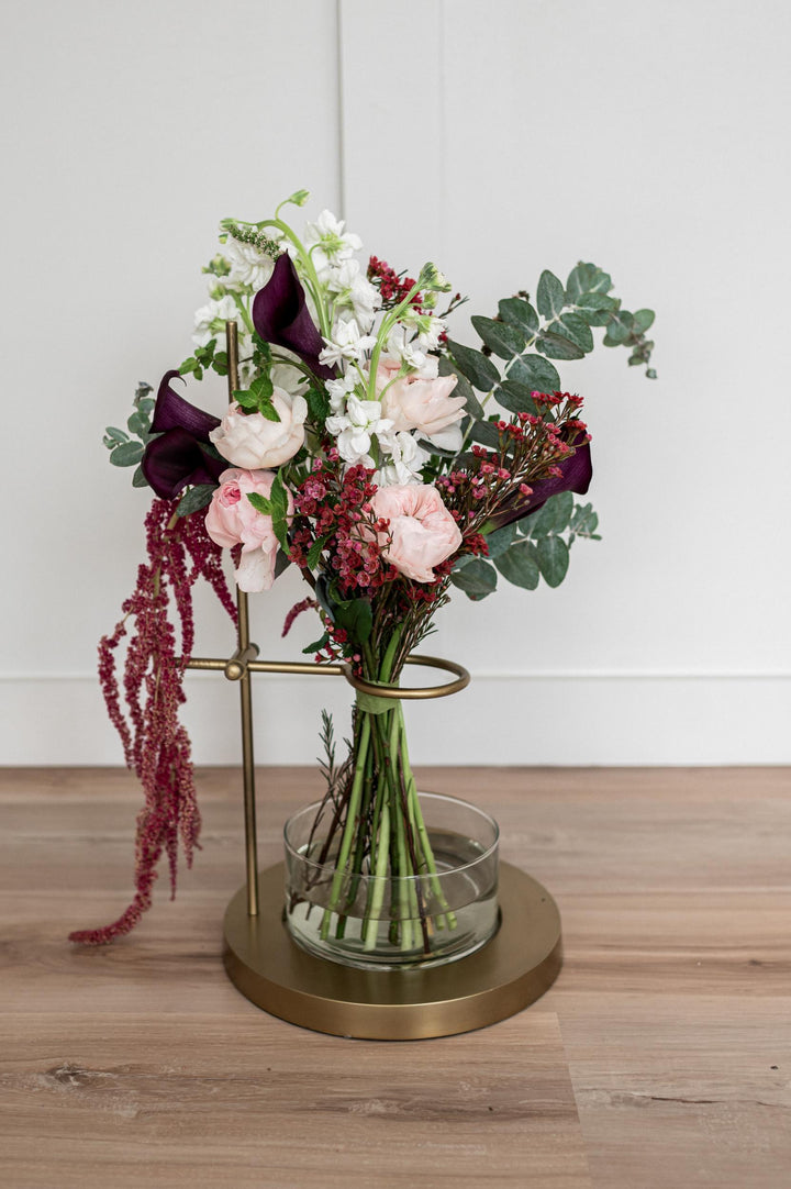 Hand-tied Bouquet Stand